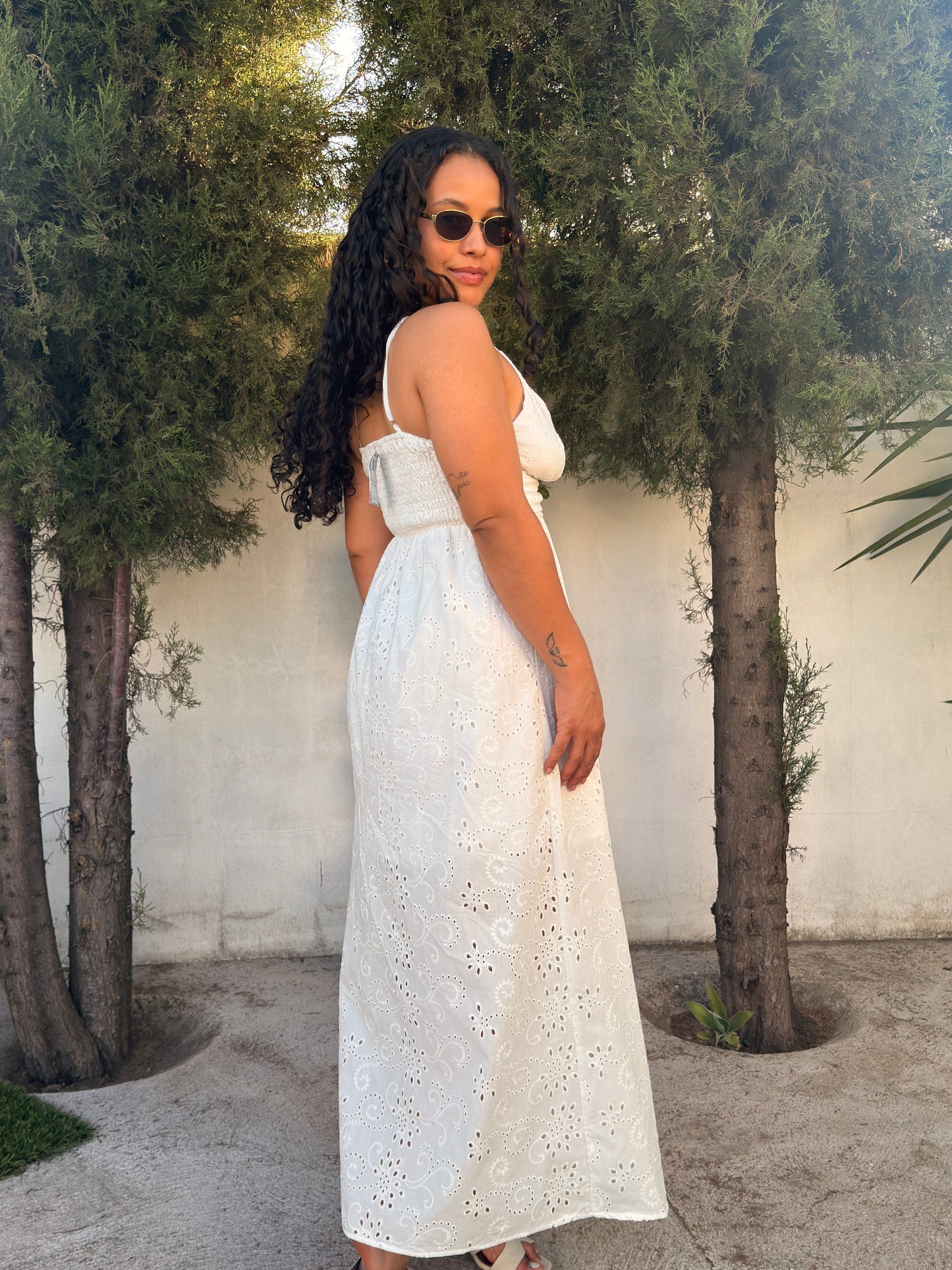 VESTIDO BRANCO BORDADO
