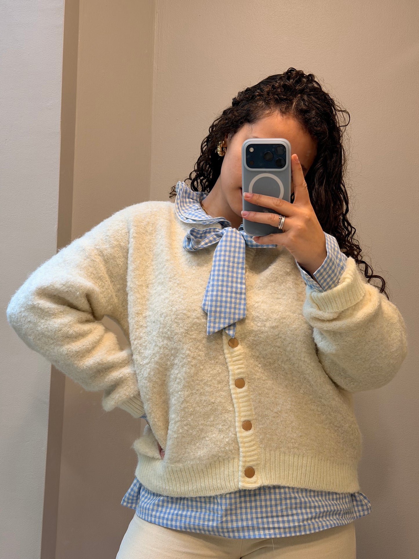 CARDIGÃ DE MALHA CREME