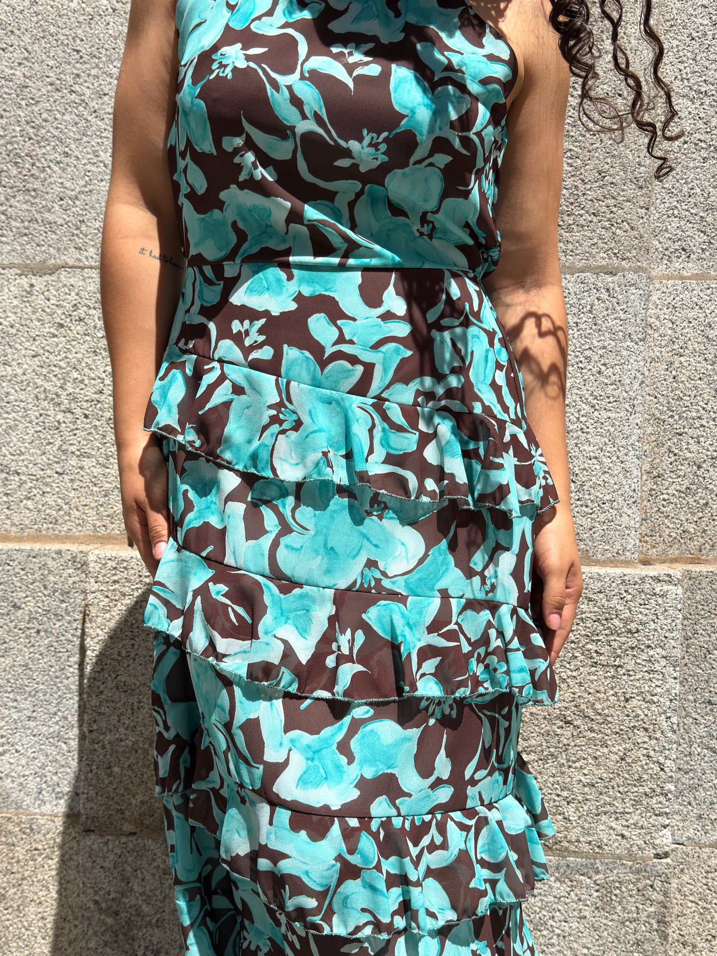 VESTIDO ESTAMPADO BABADOS