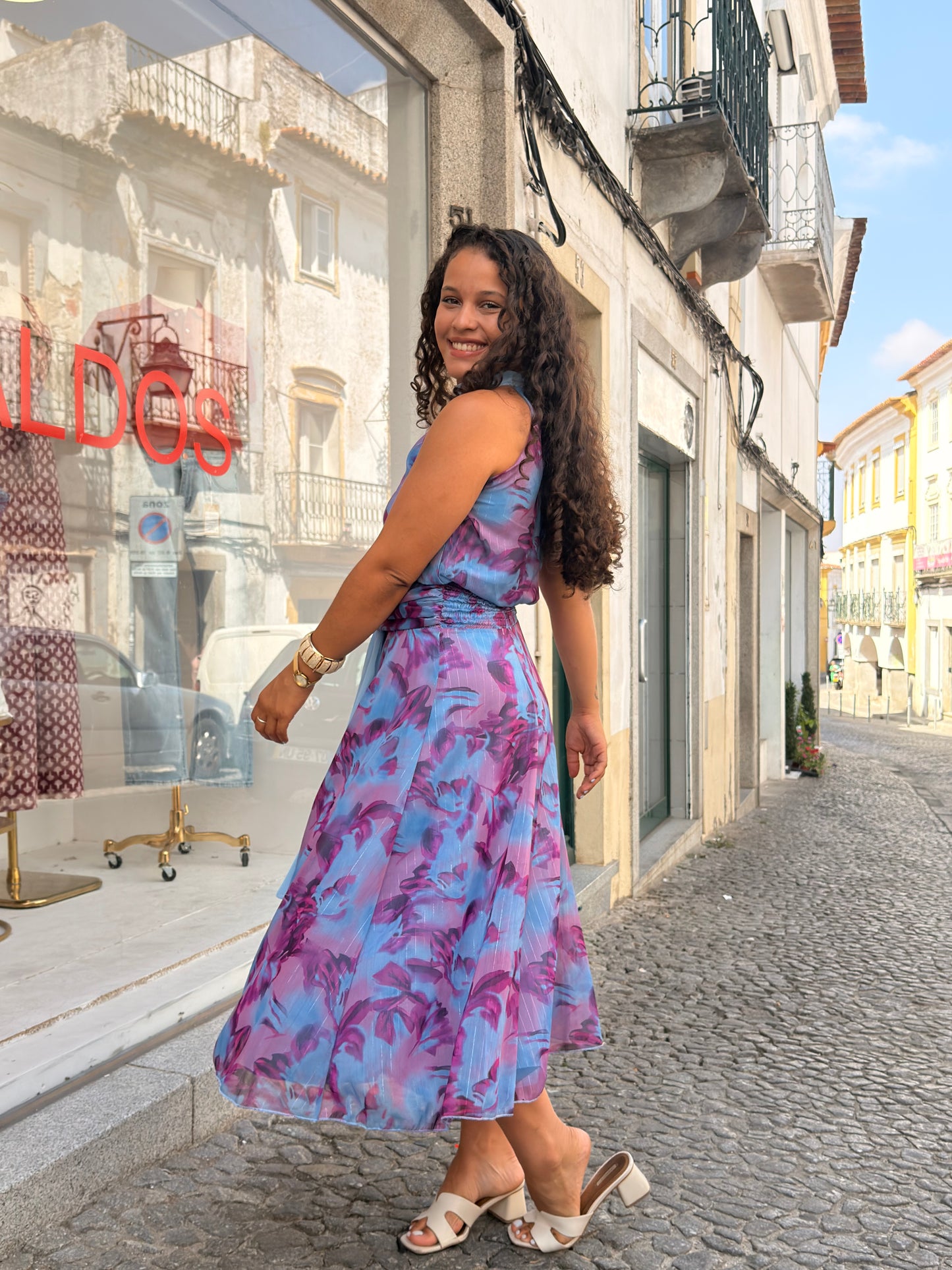 VESTIDO LAÇADA