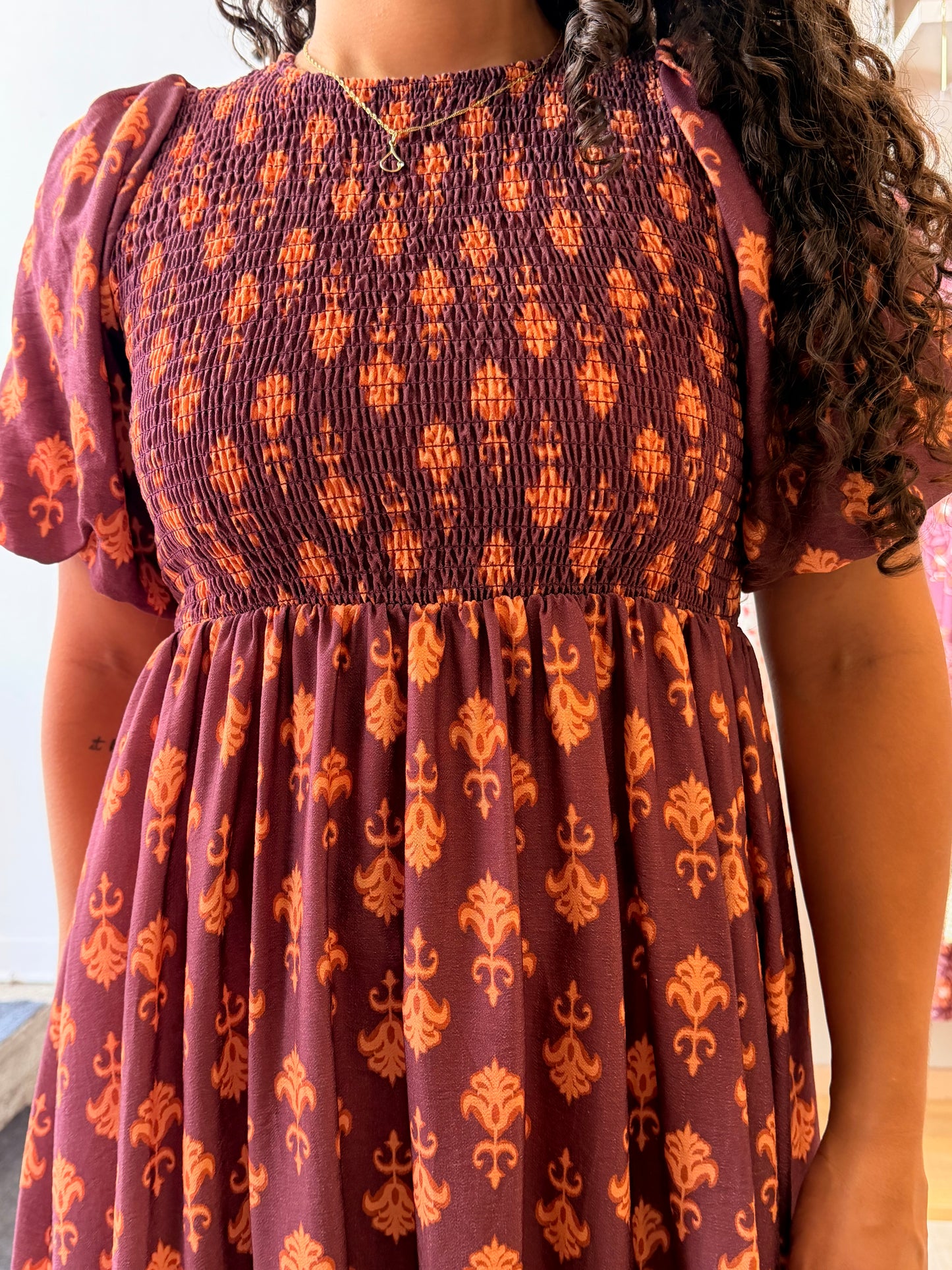 VESTIDO FAVOS DE MEL