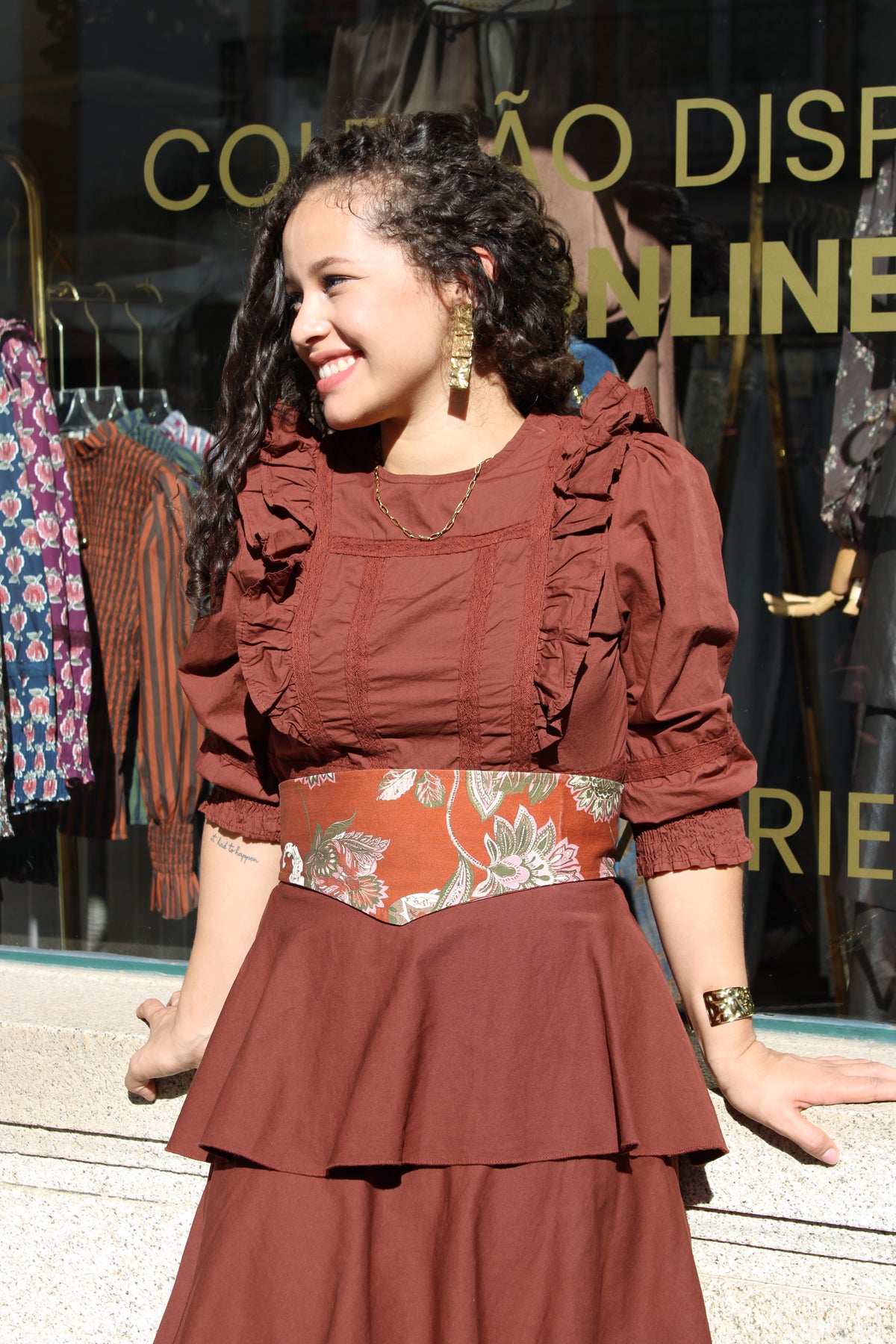 BLUSA ROMÂNTICA COM RENDA
