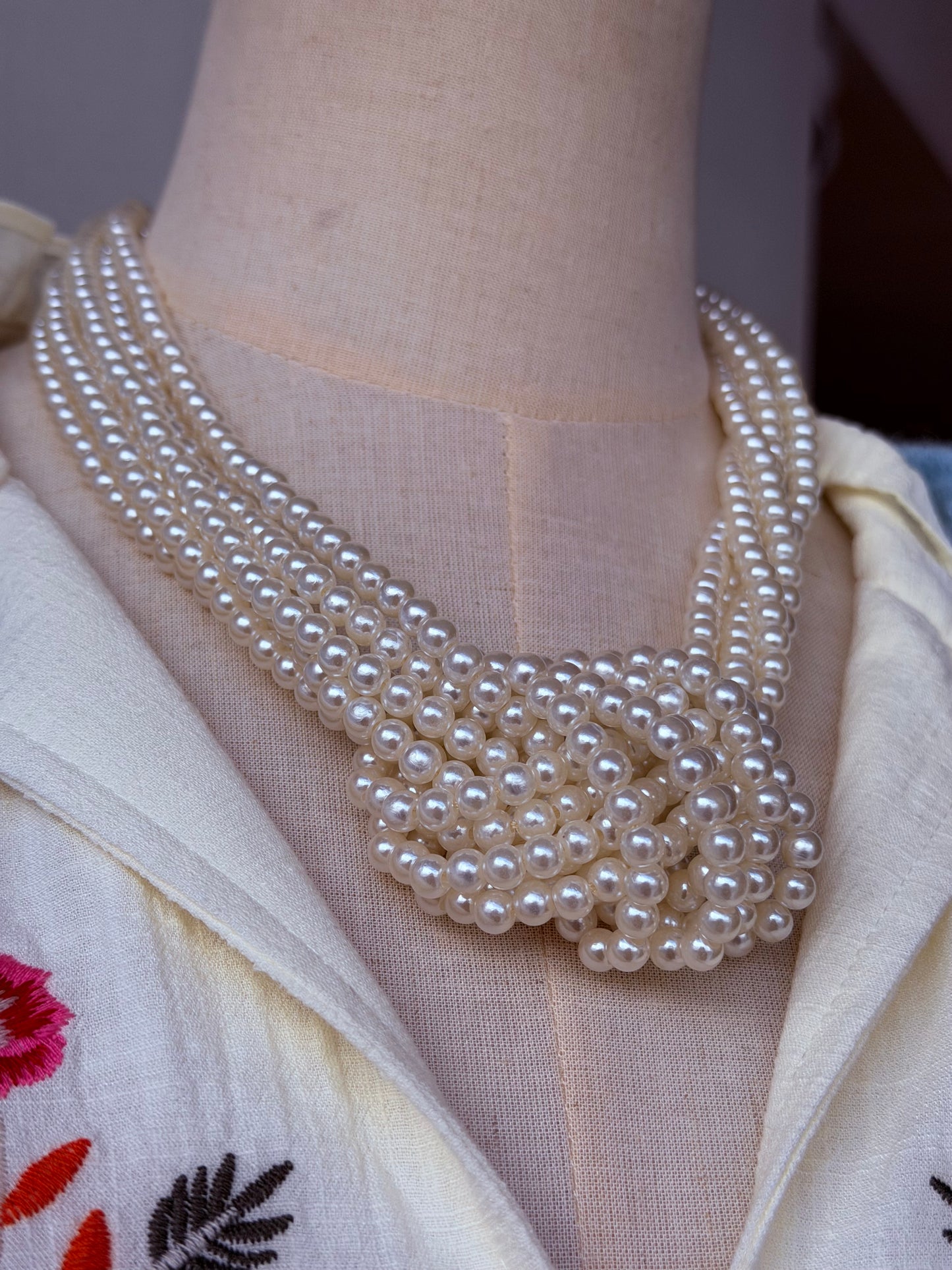 COLAR DE PÉROLAS