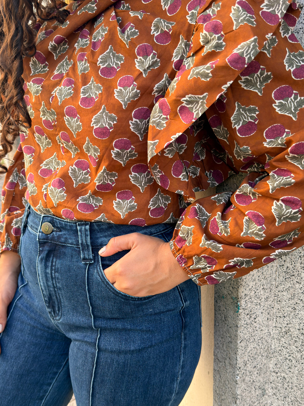 BLUSA CRUZADA ESTAMPADA