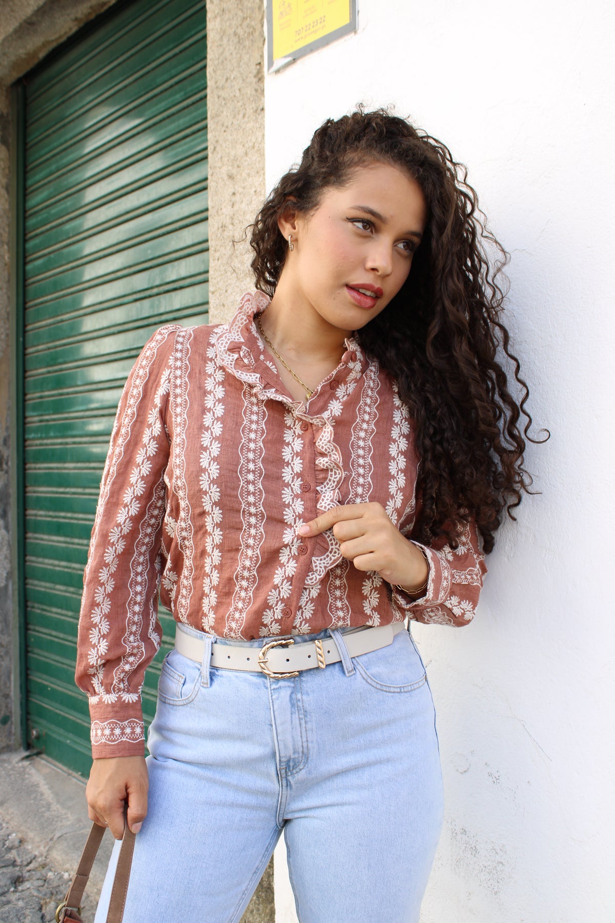 CAMISA BORDADA TERRACOTA