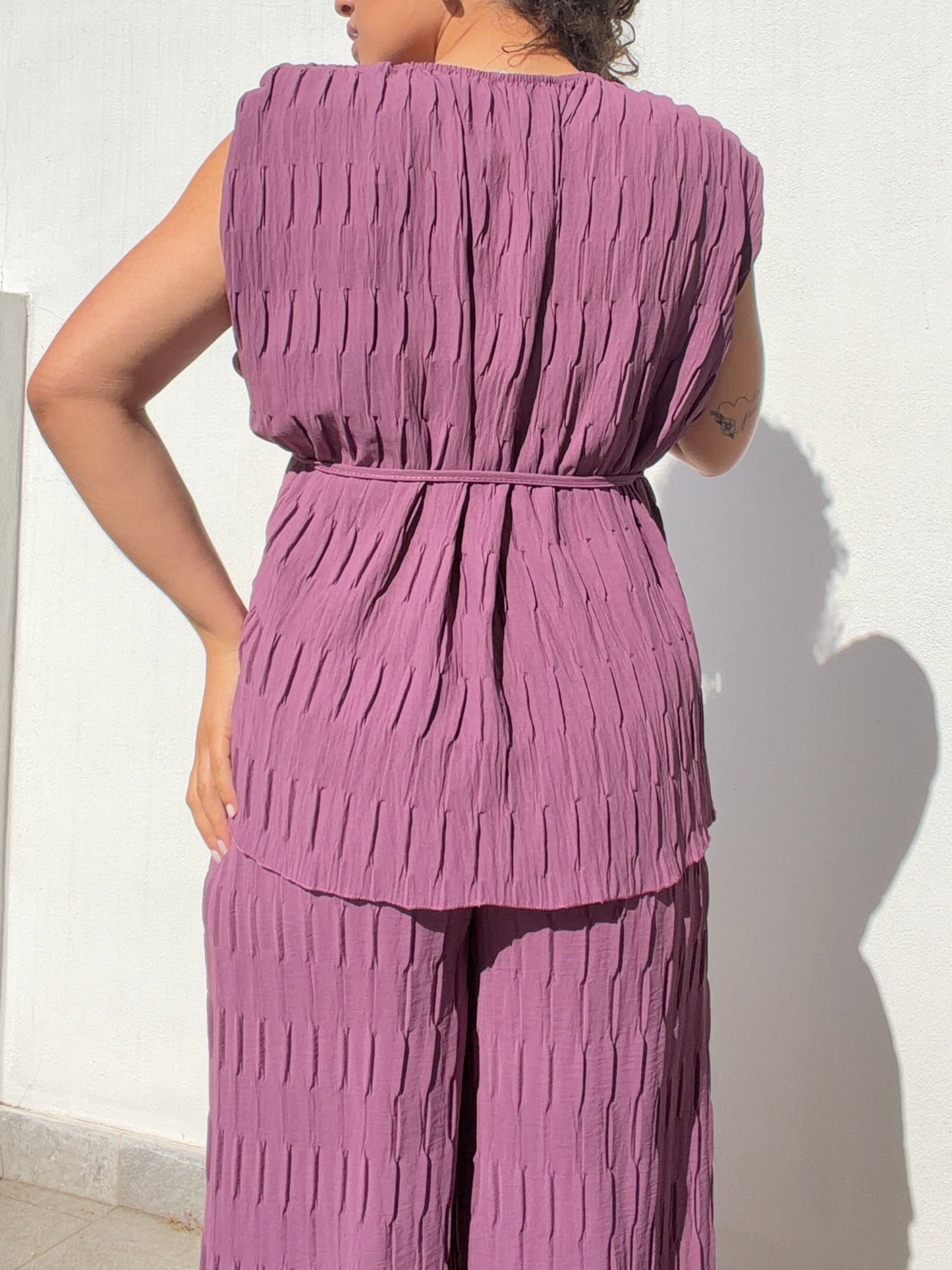 CONJUNTO FLUIDO PORMENORES