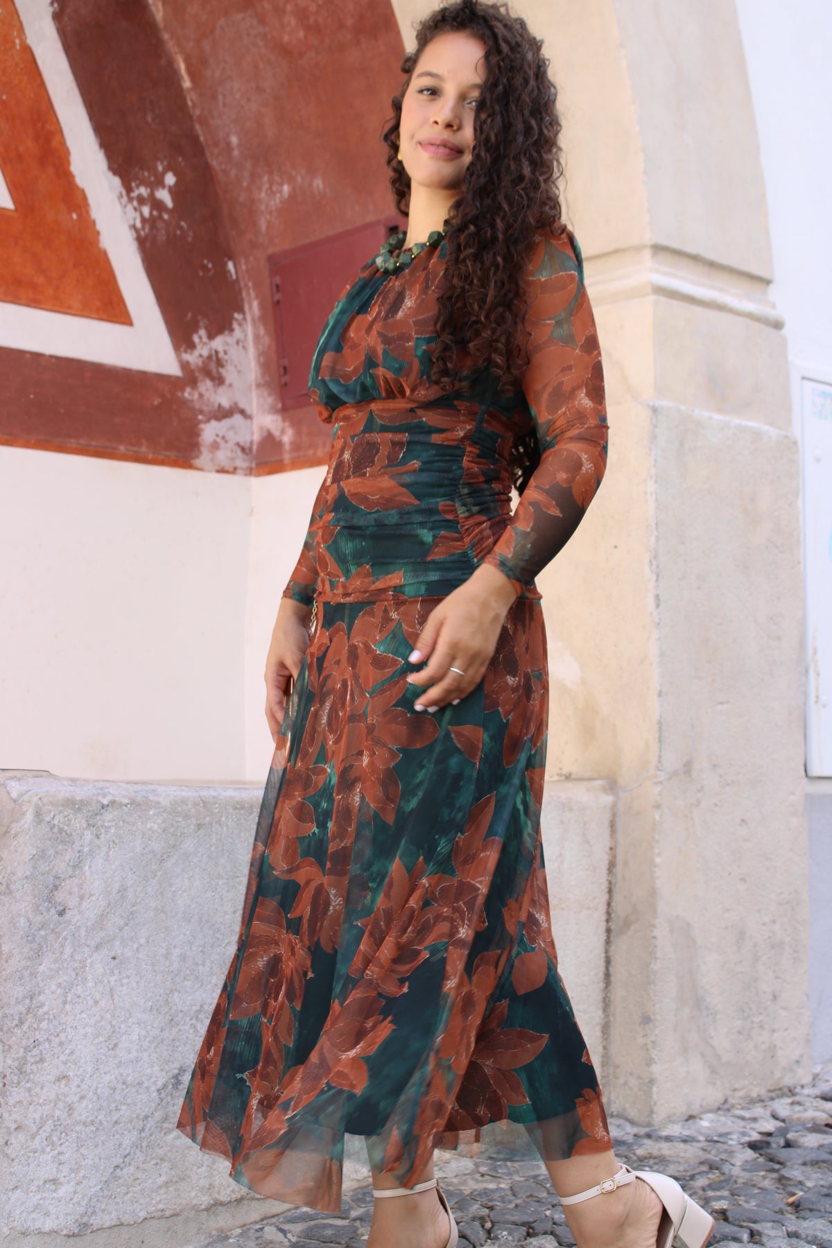 VESTIDO TULE ESTAMPADO ESMERALDA/TERRACOTA