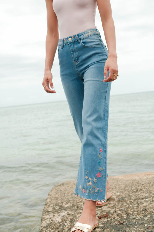 JEANS BORDADOS FLORAIS