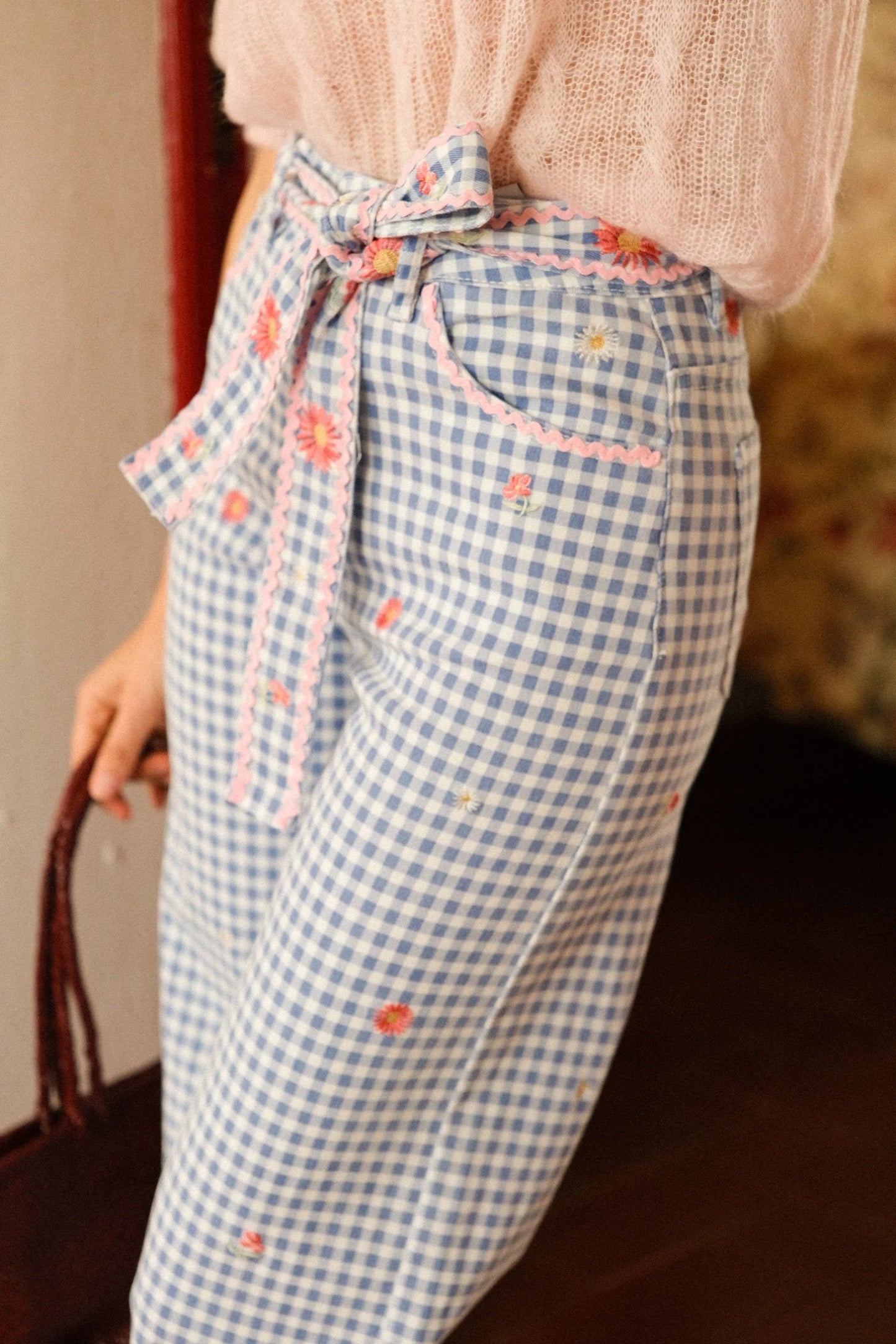 JEANS VICHY COM BORDADOS