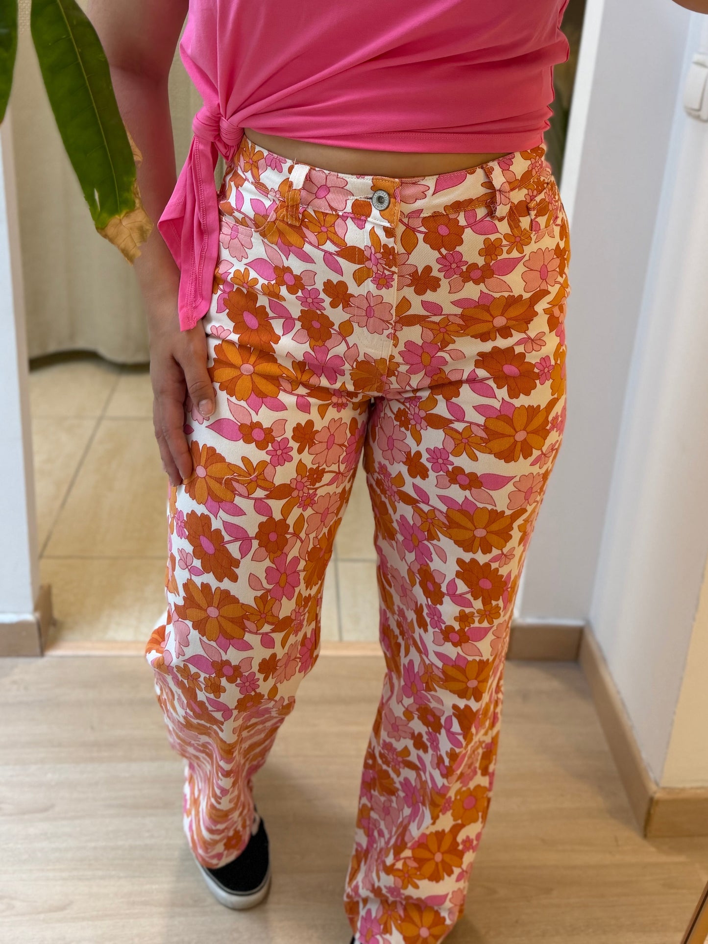 CALÇA FLORES LARANJA/ROSA