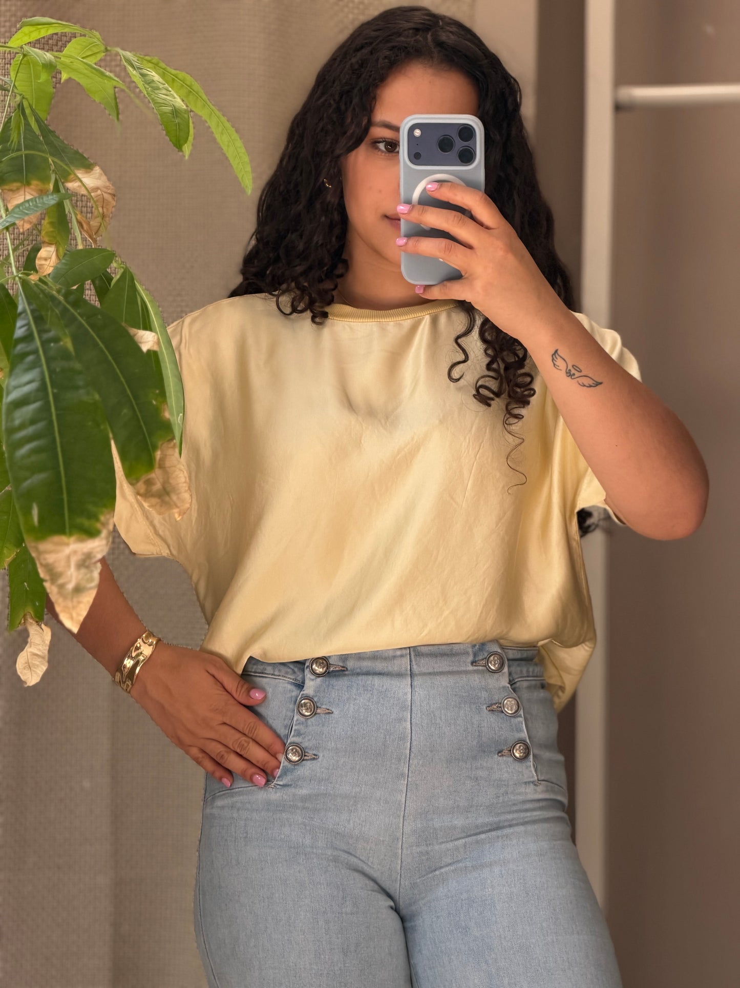 BLUSA GOLA REDONDA ACETINADA