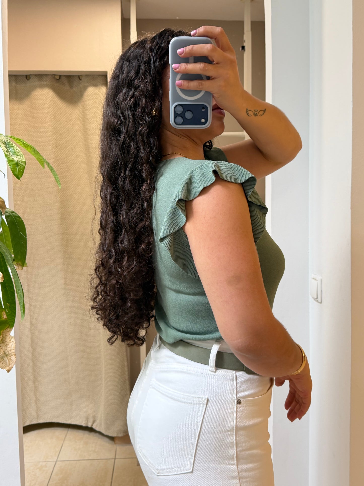 BLUSA MALHINHA EM V