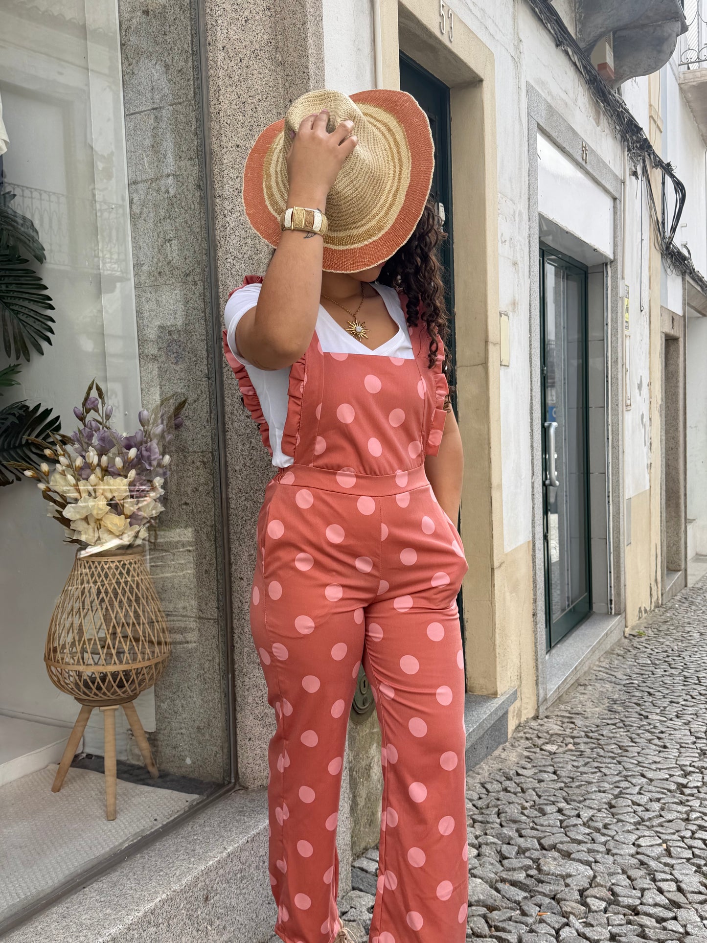 JARDINEIRA BOLINHAS