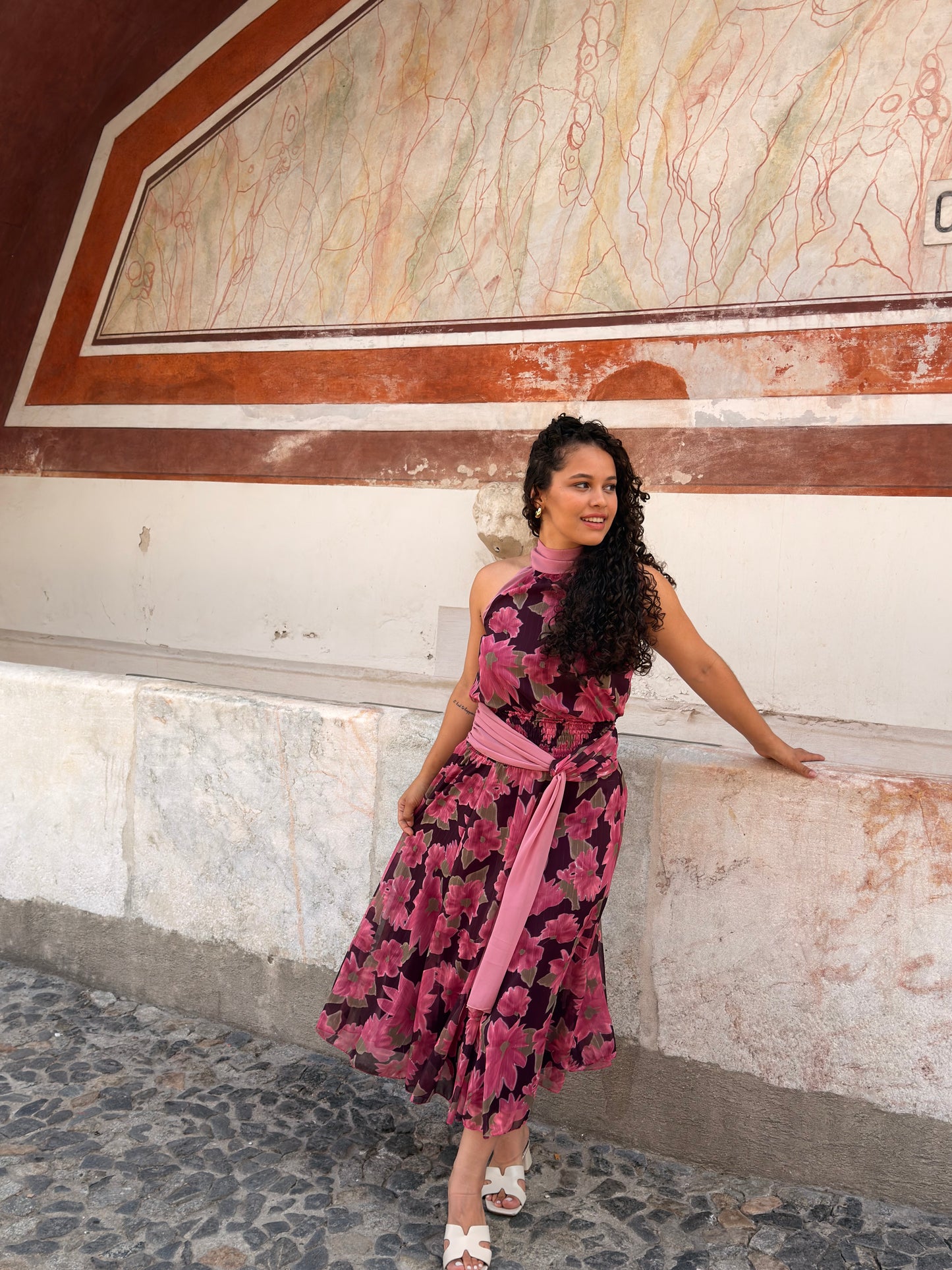 VESTIDO FLORAL COM LAÇADA