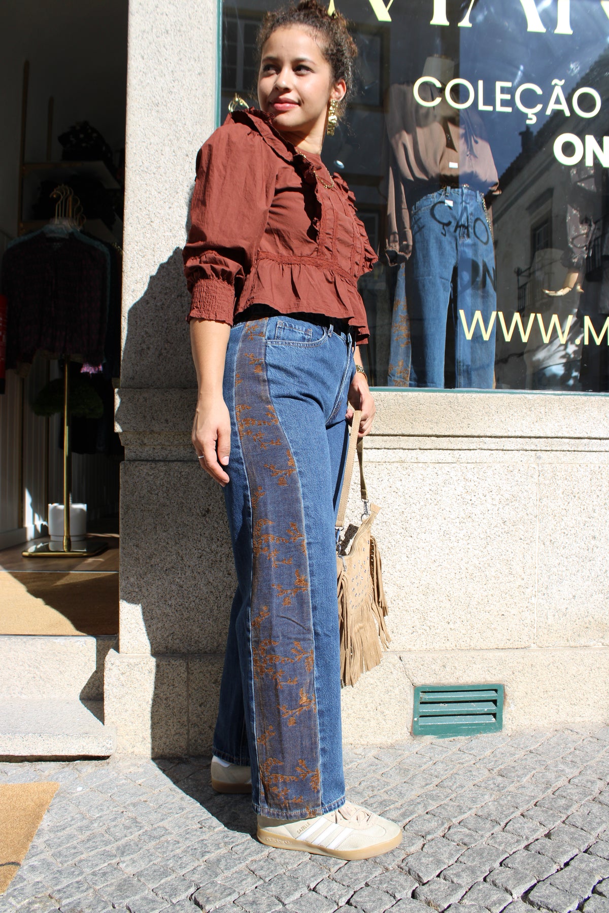 CALÇA BARREL PORMENOR FLORAL