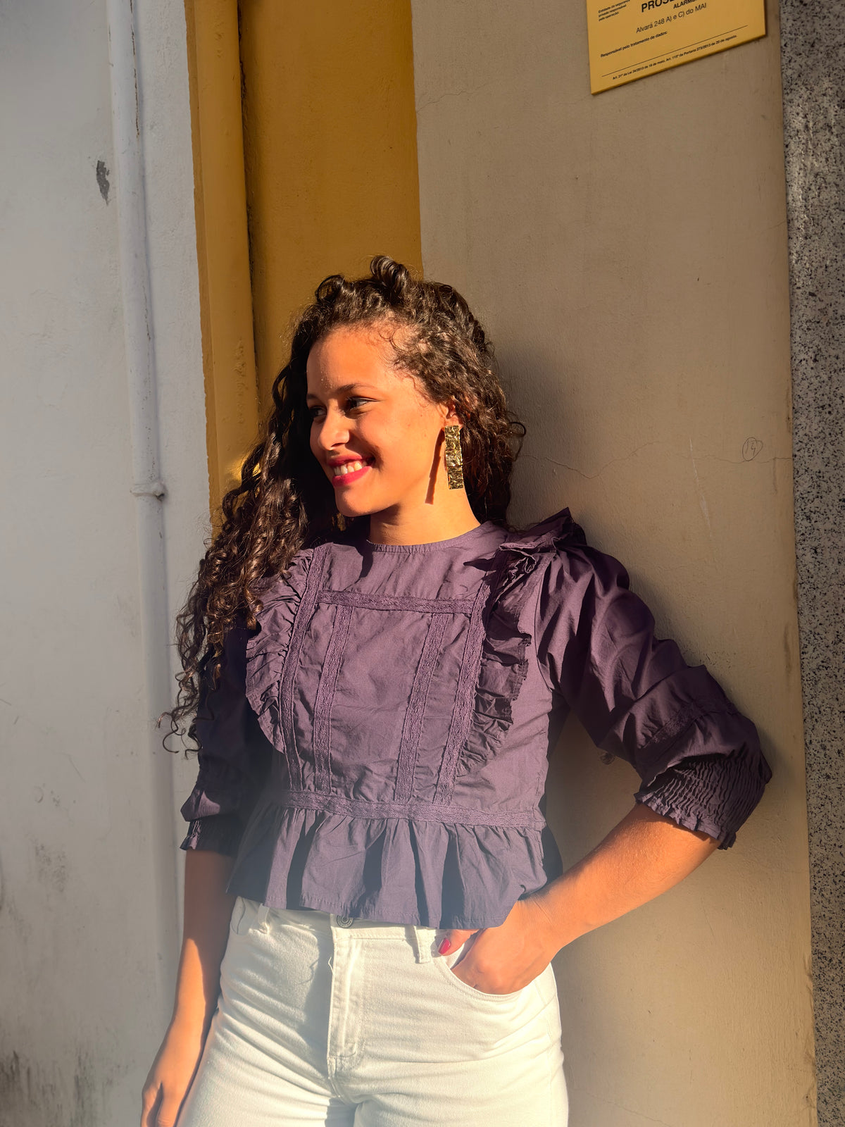 BLUSA ROMÂNTICA COM RENDA