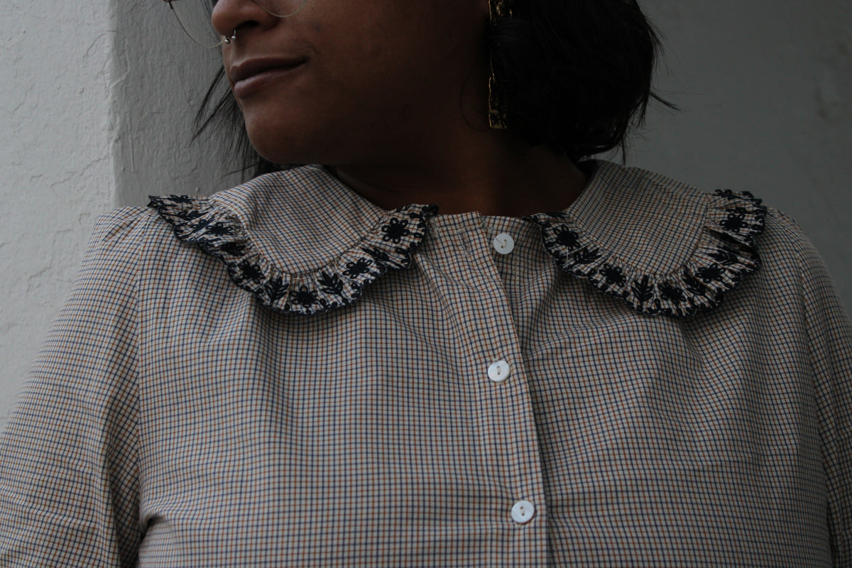 CAMISA GOLA BORDADOS AZUIS