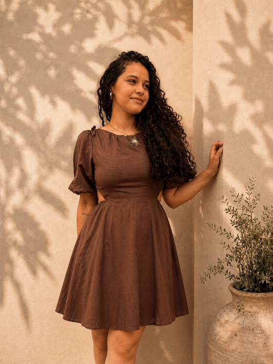 VESTIDO RECORTE CURTO