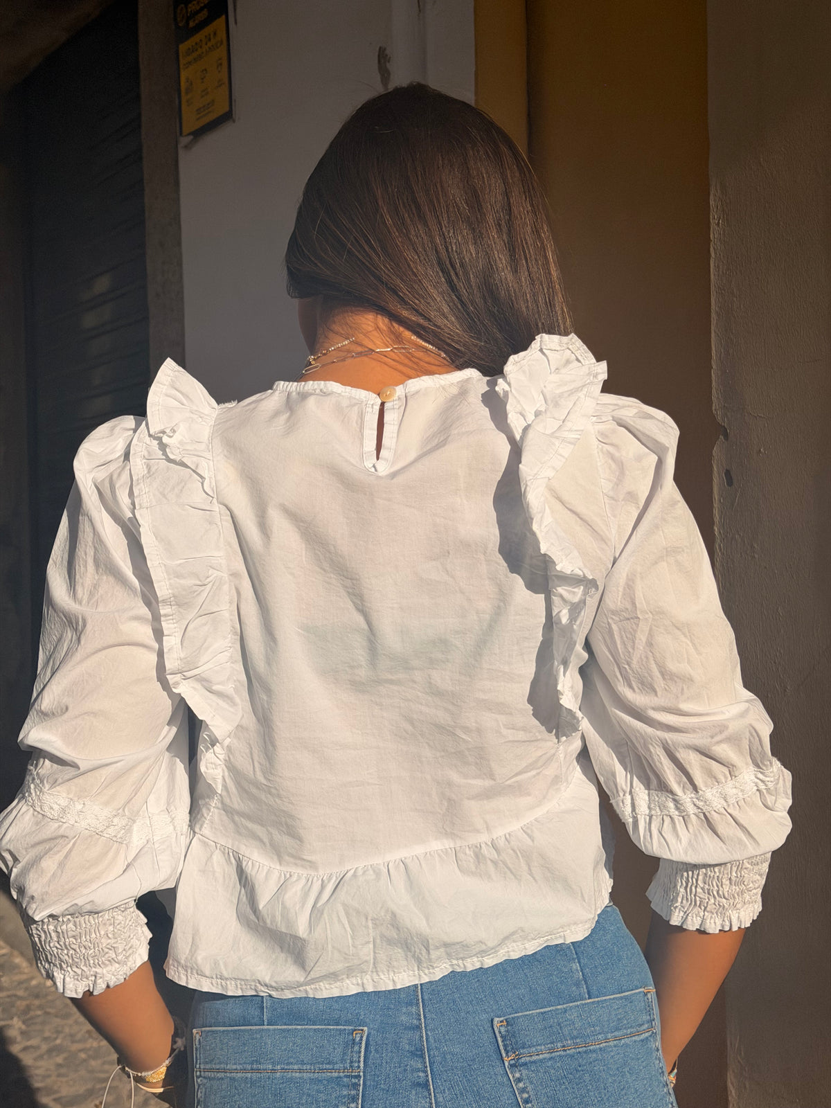BLUSA ROMÂNTICA COM RENDA