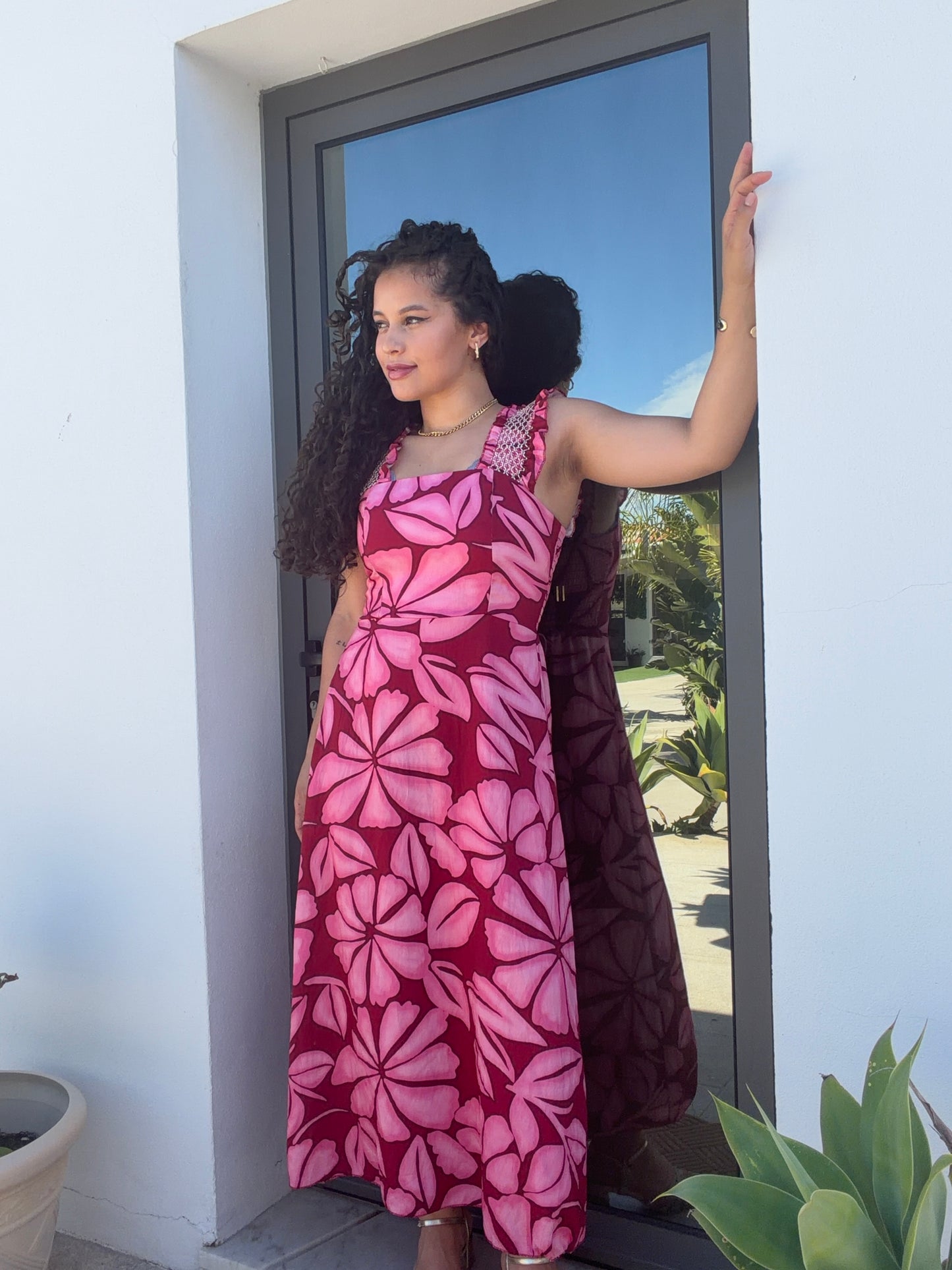 VESTIDO ALÇA BORDADA