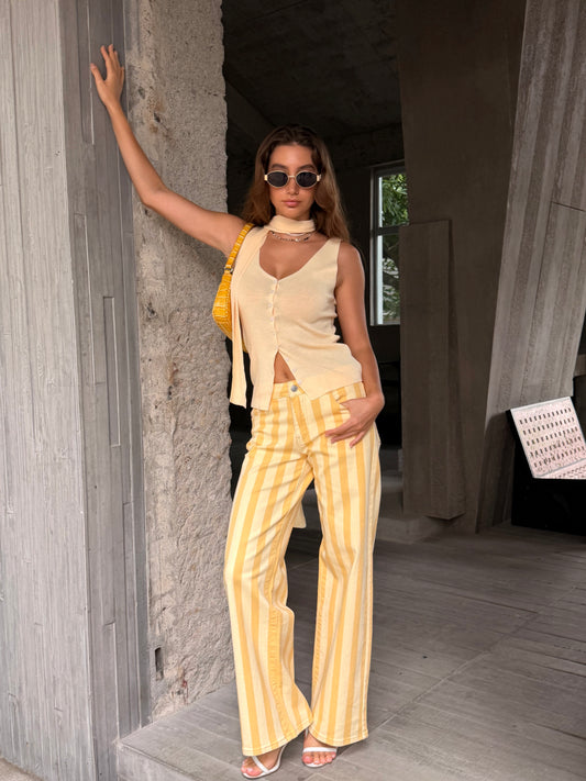 CALÇA RISCAS AMARELAS
