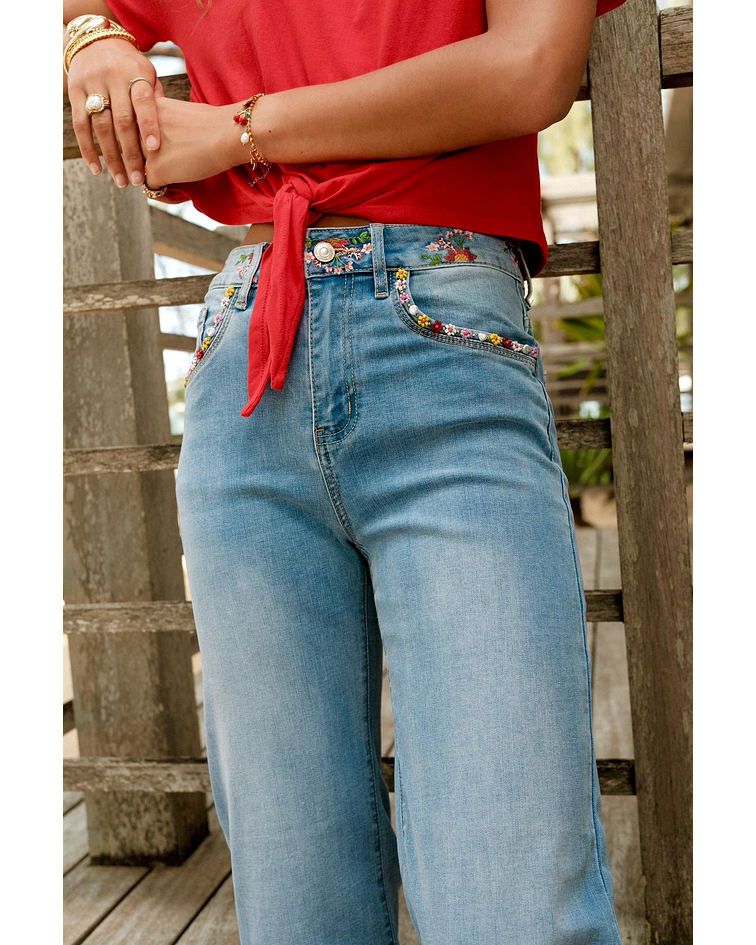 JEANS COM MIÇANGAS