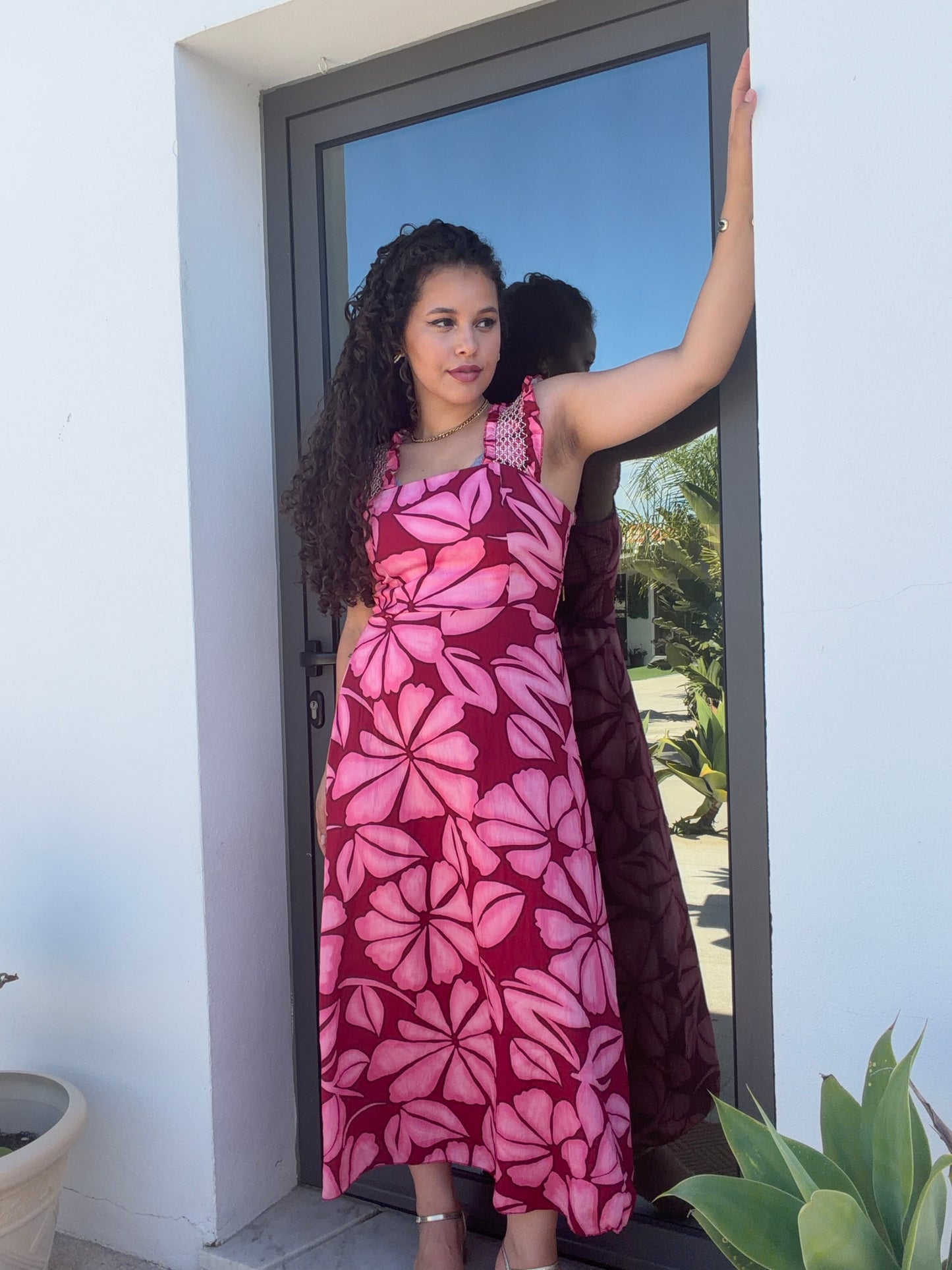 VESTIDO ALÇA BORDADA