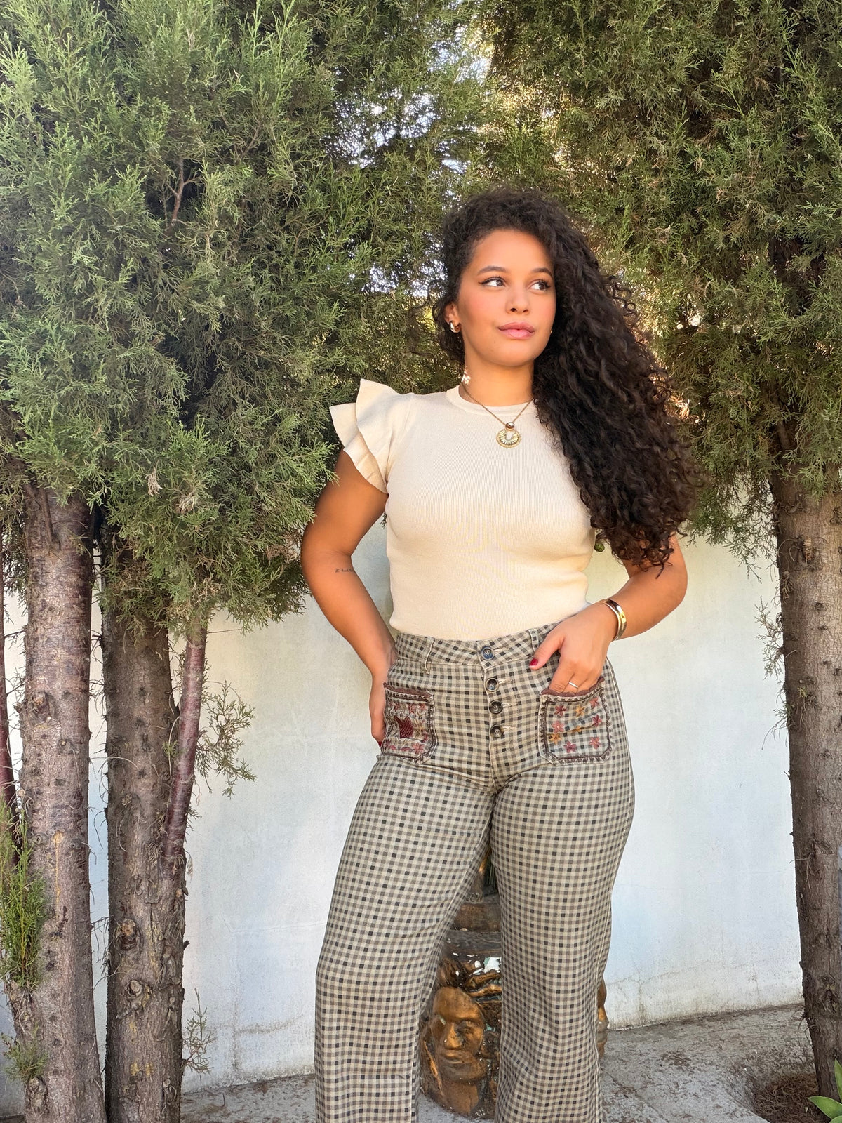 BLUSA CANELADA COM FOLHOS