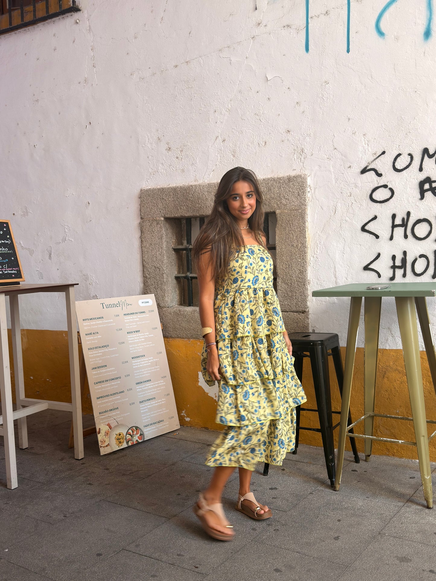 VESTIDO FOLHOS LIMA