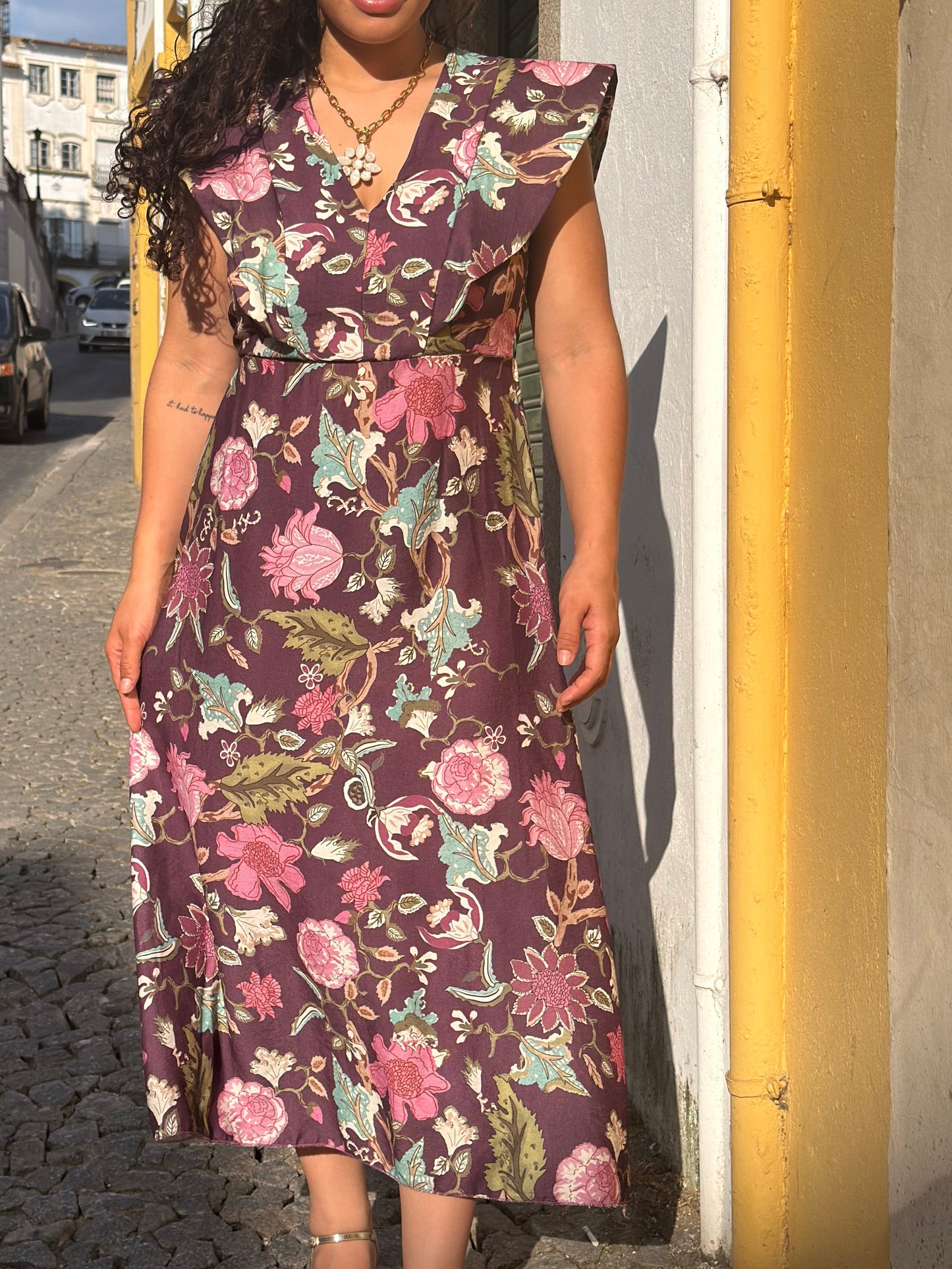 VESTIDO ESTAMPADO FOLHOS