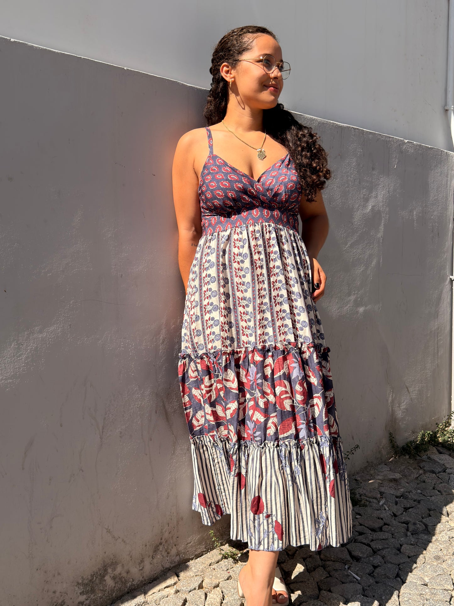 VESTIDO ALÇA MULTI-ESTAMPAS