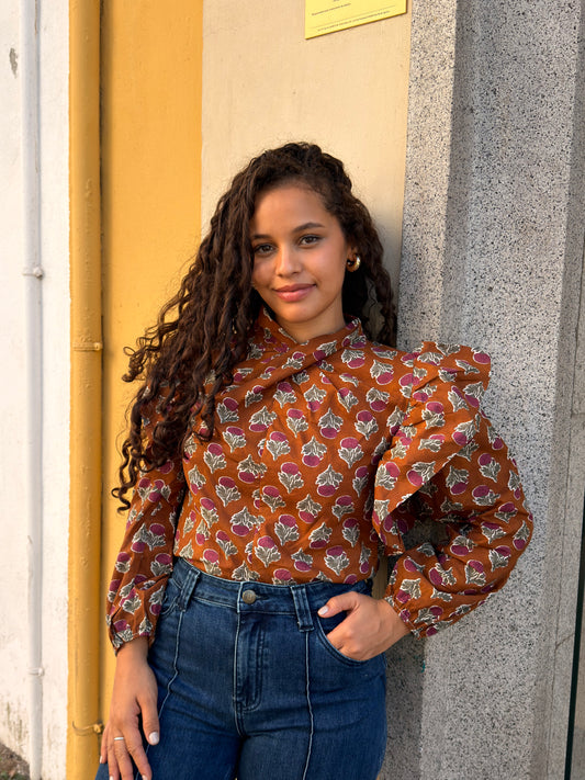 BLUSA CRUZADA ESTAMPADA