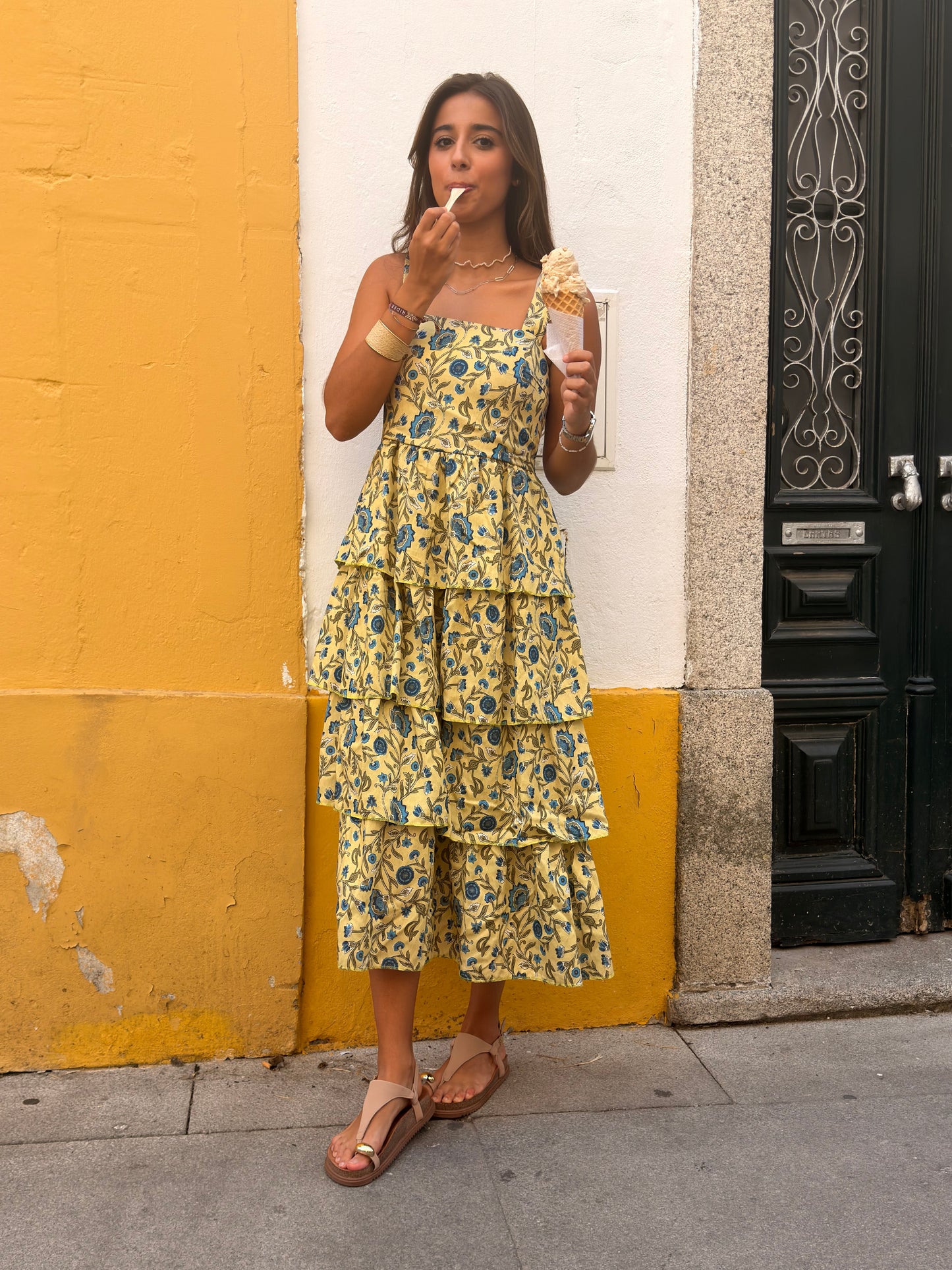 VESTIDO FOLHOS LIMA