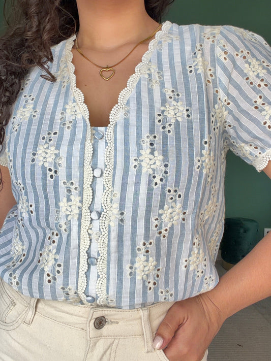 CAMISA RISCAS COM BORDADOS