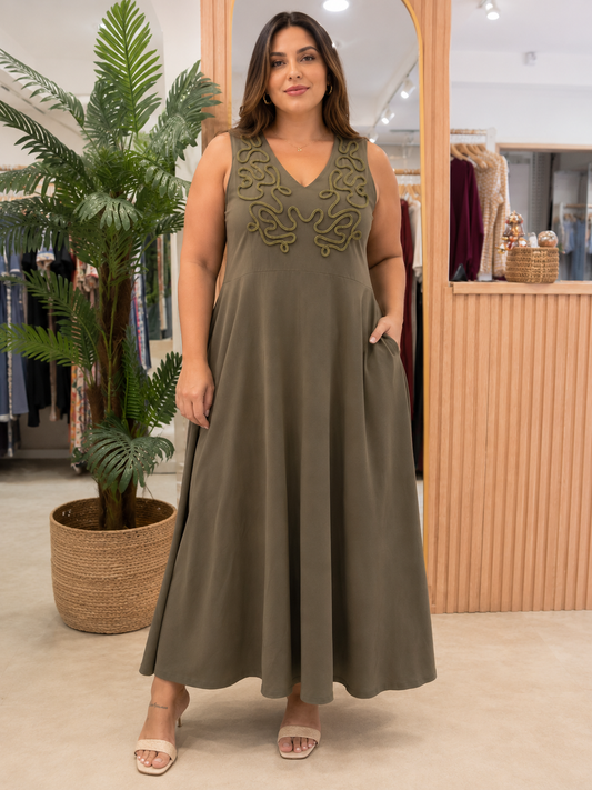 Vestido Comprido Bordado Verde Caqui