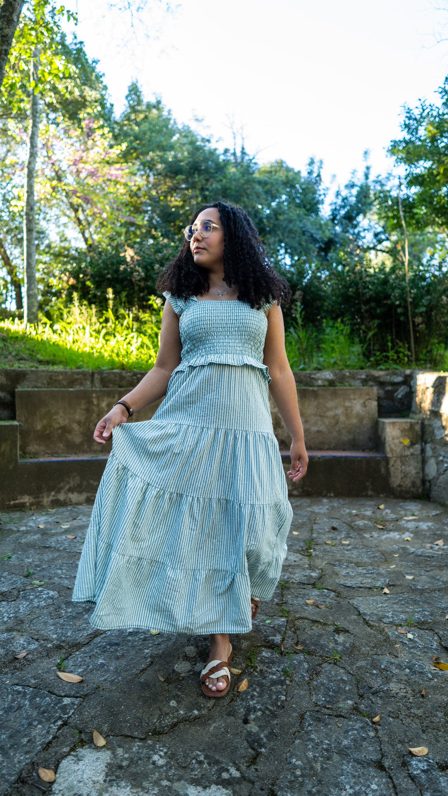 VESTIDO RISCAS