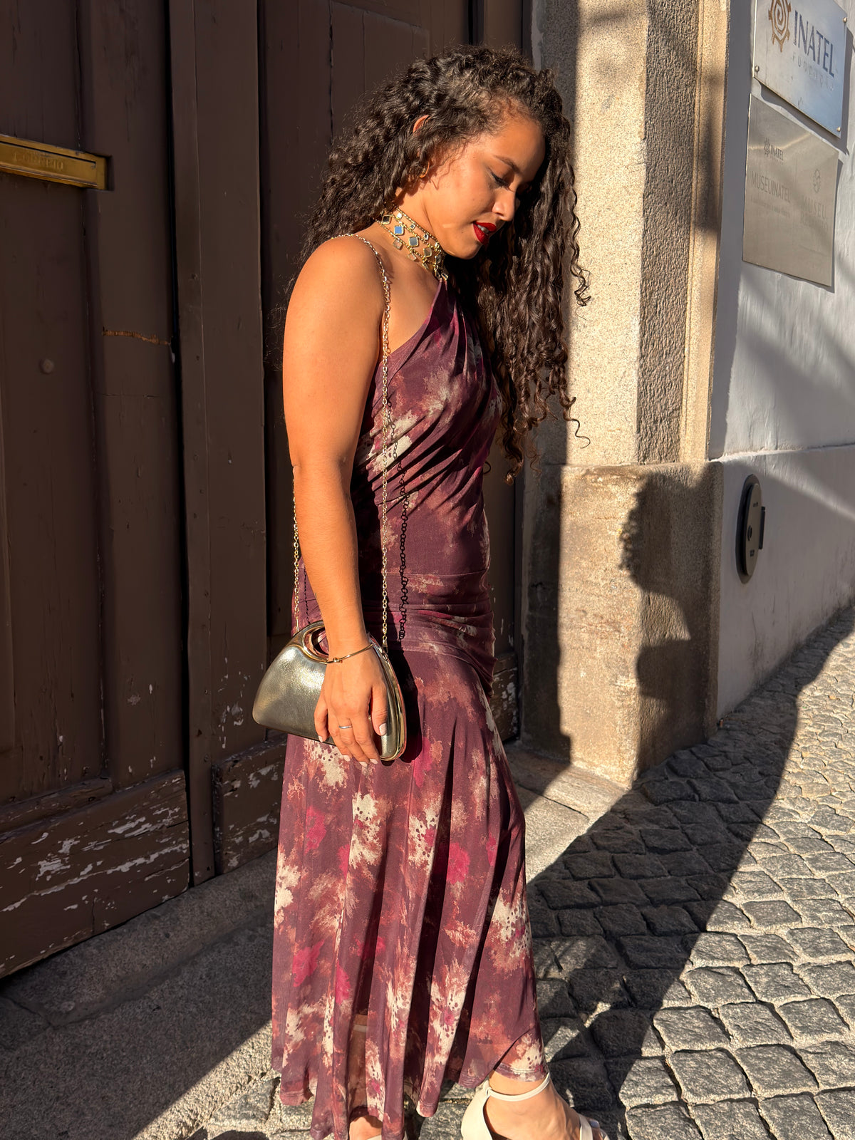 VESTIDO MANGA ÚNICA ESTAMPADO