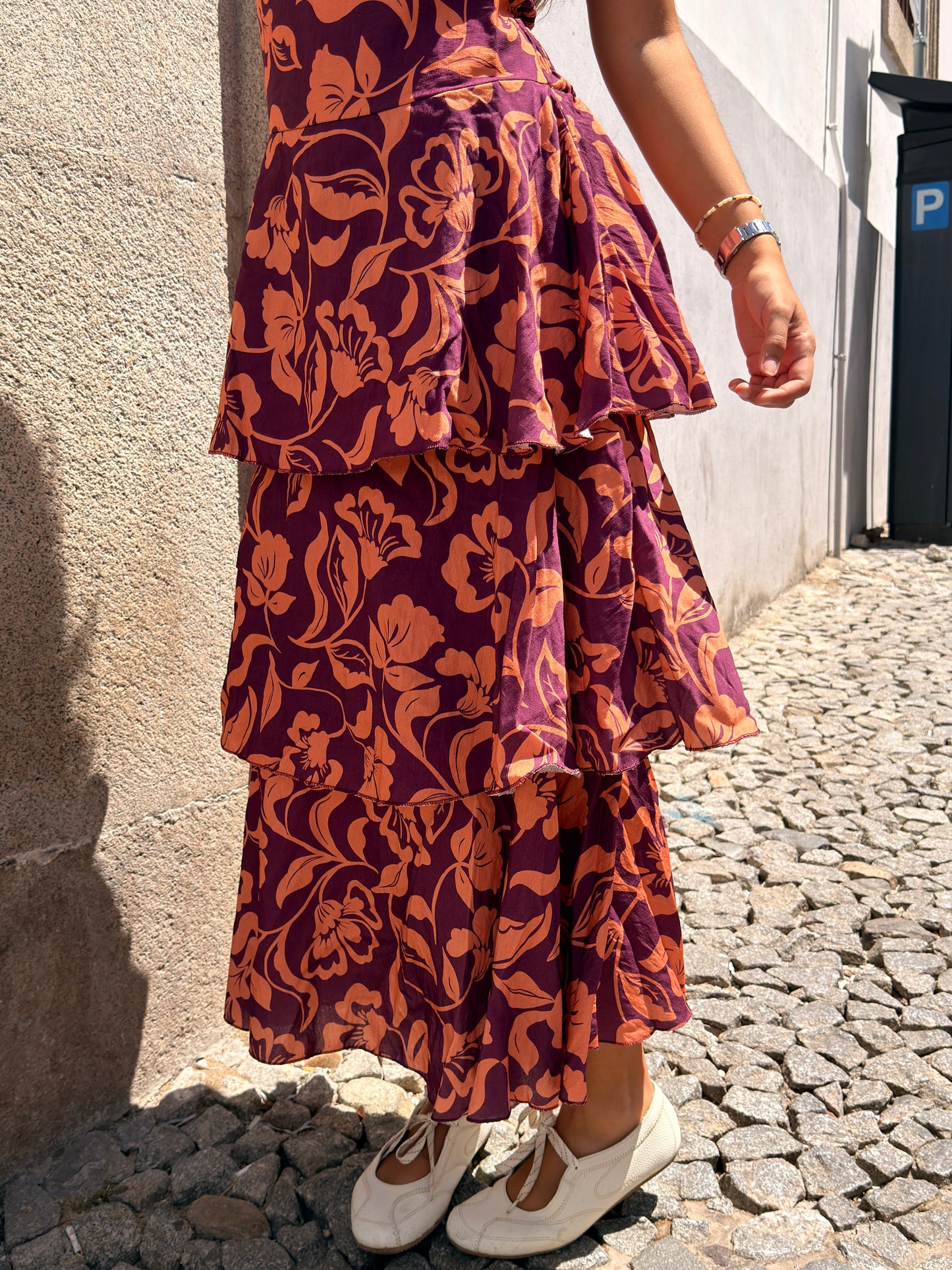 VESTIDO ESTAMPADO C FOLHOS