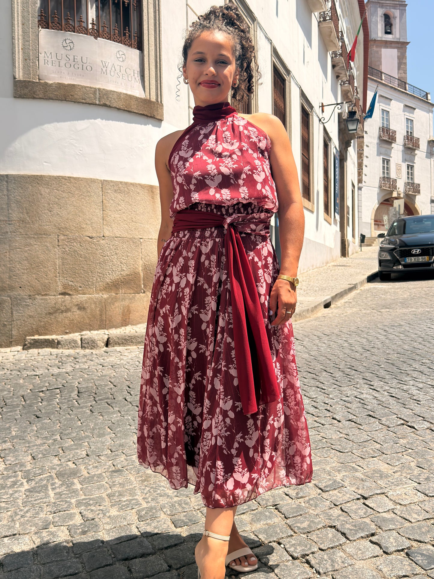 VESTIDO LAÇADA