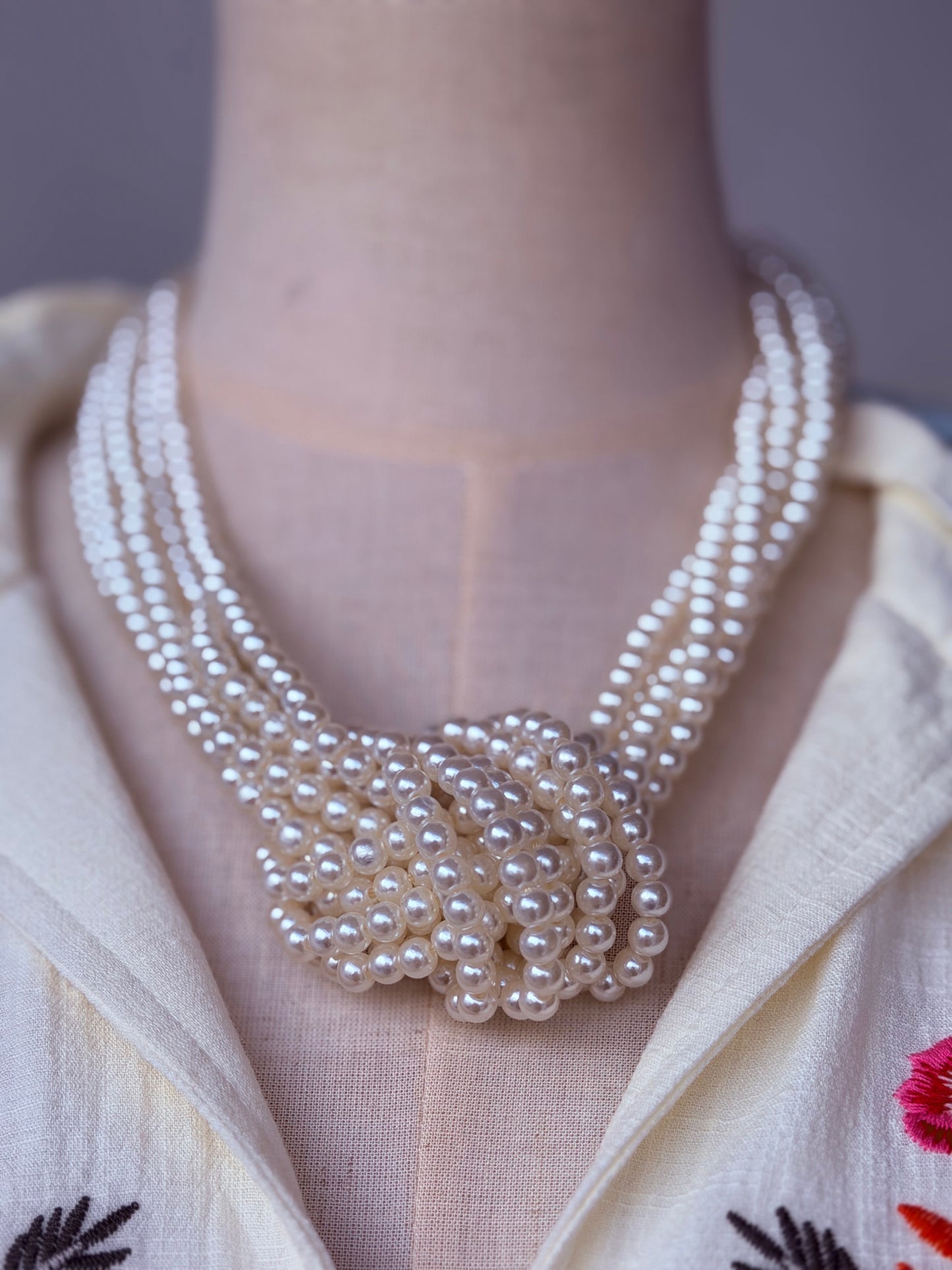 COLAR DE PÉROLAS