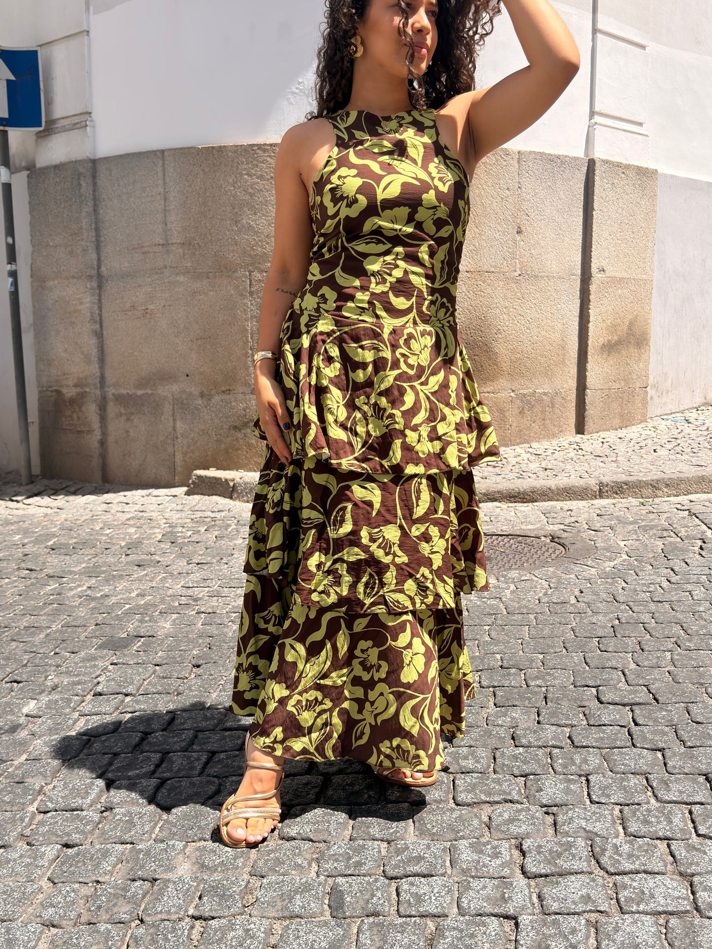 VESTIDO ESTAMPADO C FOLHOS