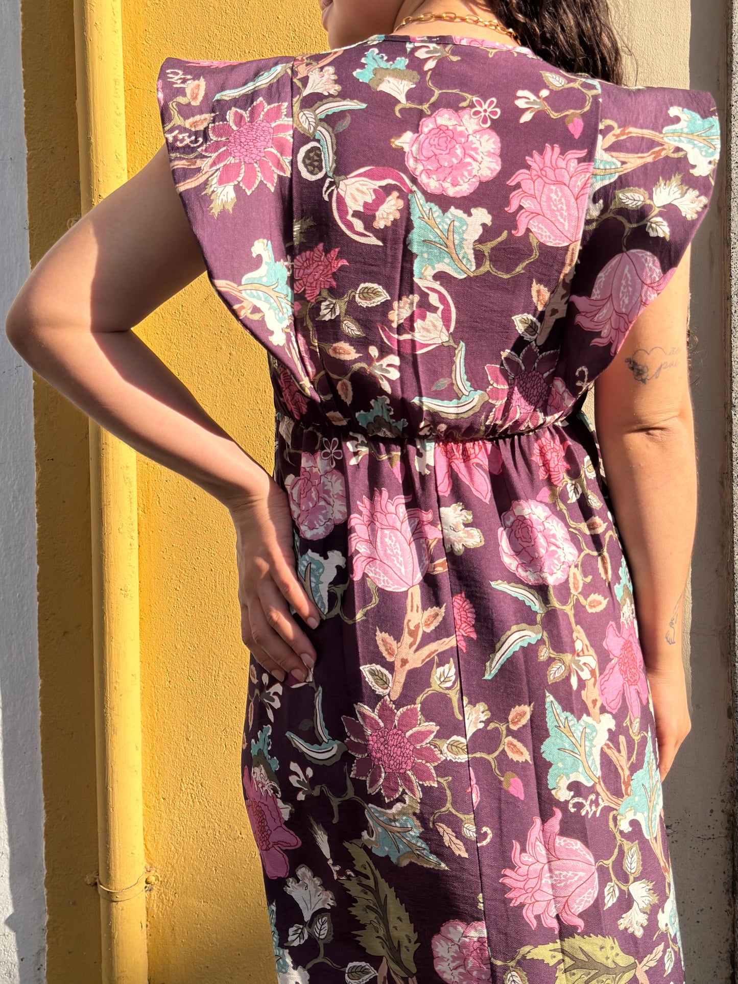 VESTIDO ESTAMPADO FOLHOS