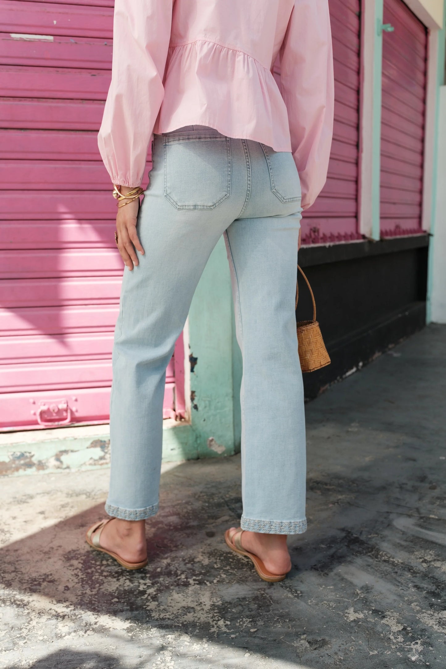 JEANS GANGA COM BORDADOS