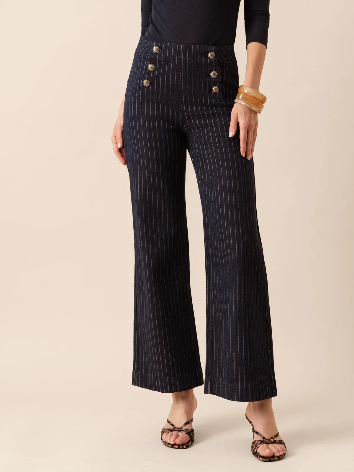 CALÇA VICTORINE RISCAS DE GIZ
